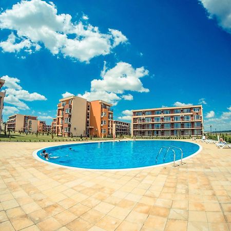 Holiday Fort Golf Club Sunny Beach Exterior foto