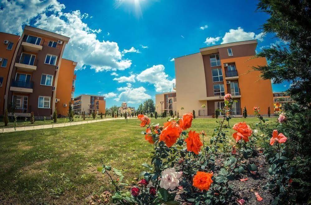 Holiday Fort Golf Club Sunny Beach Exterior foto